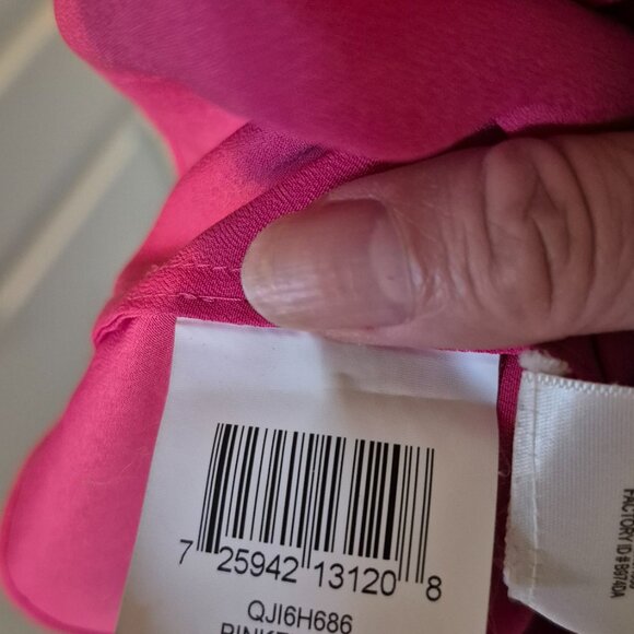 BCBG | Pink & Black Silk Chiffon Gown w/ Floral Print & Pockets | Size 2 - Picture 13 of 14